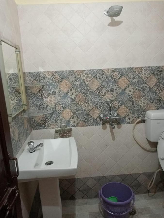 Gangotri Inn Varanasi Eksteriør bilde