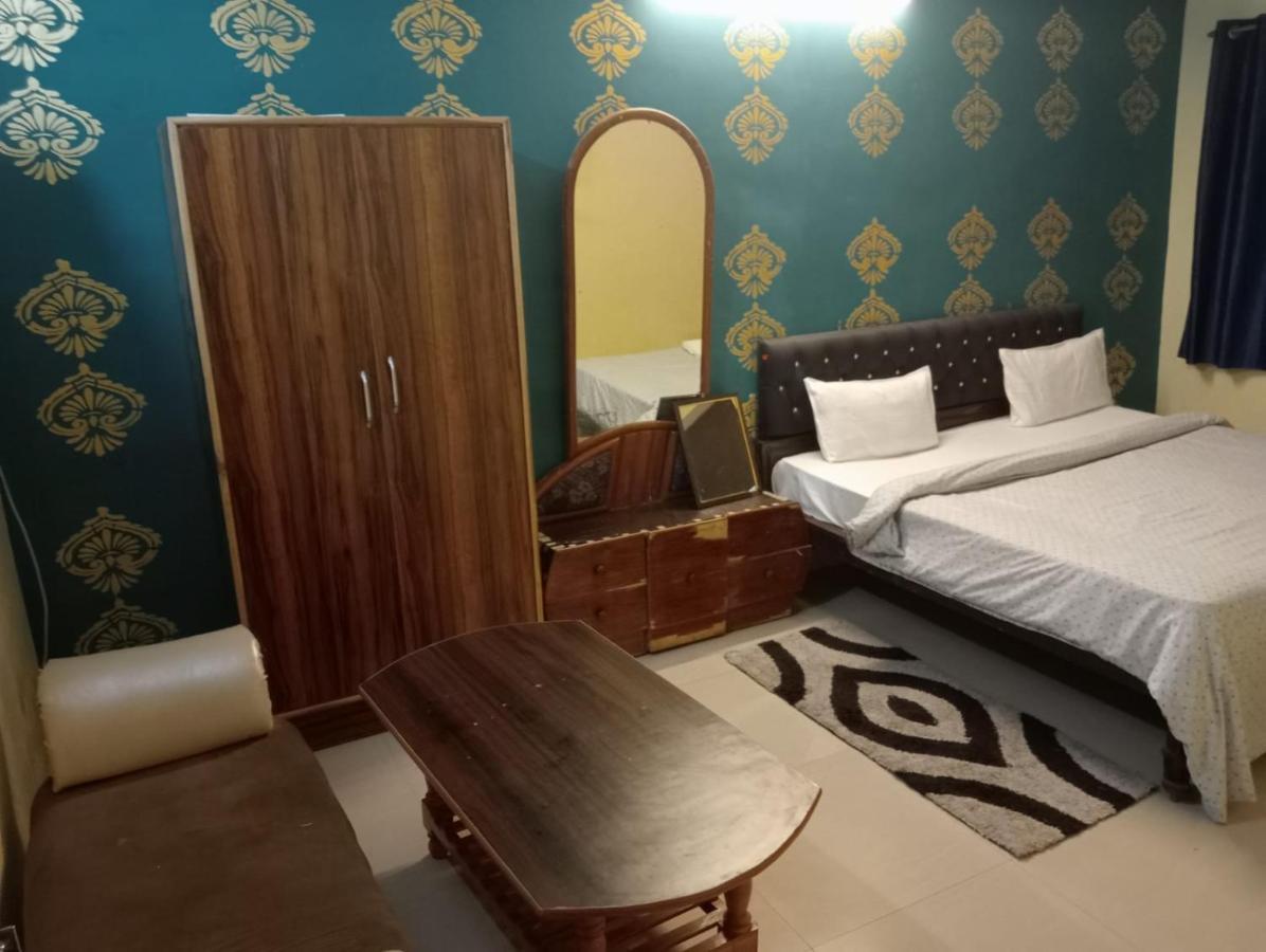 Gangotri Inn Varanasi Eksteriør bilde